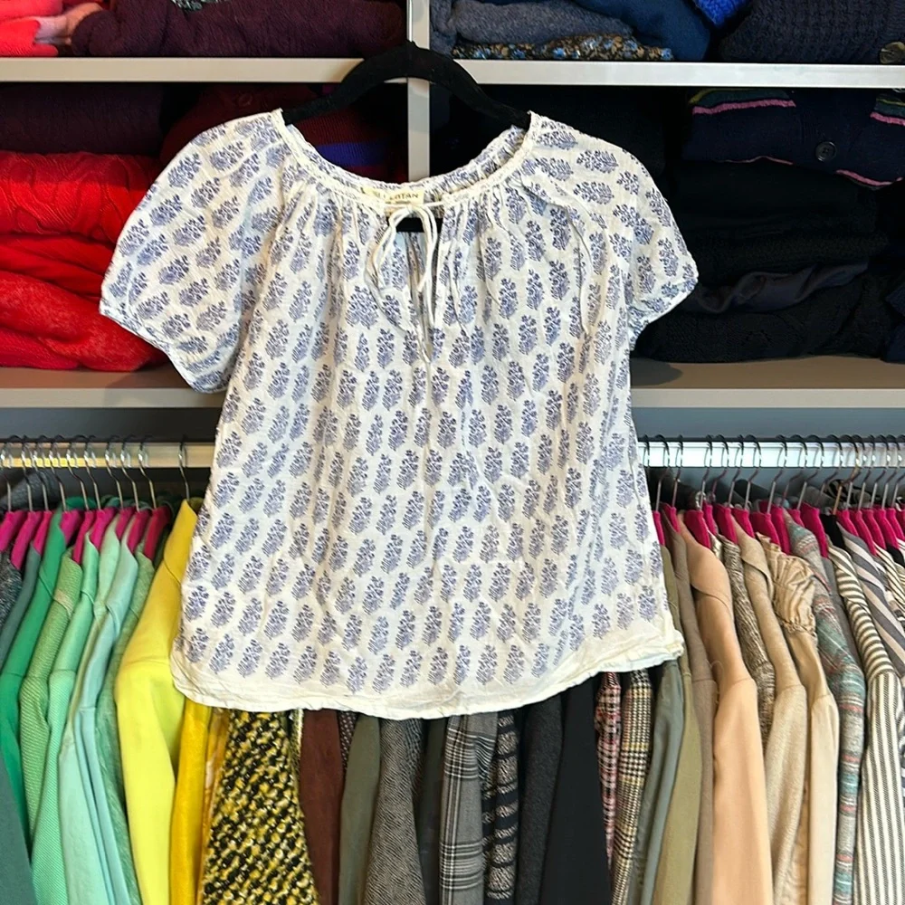Nili Lotan White Peasant Top with Blue Floral Print - Picture 1 of 3
